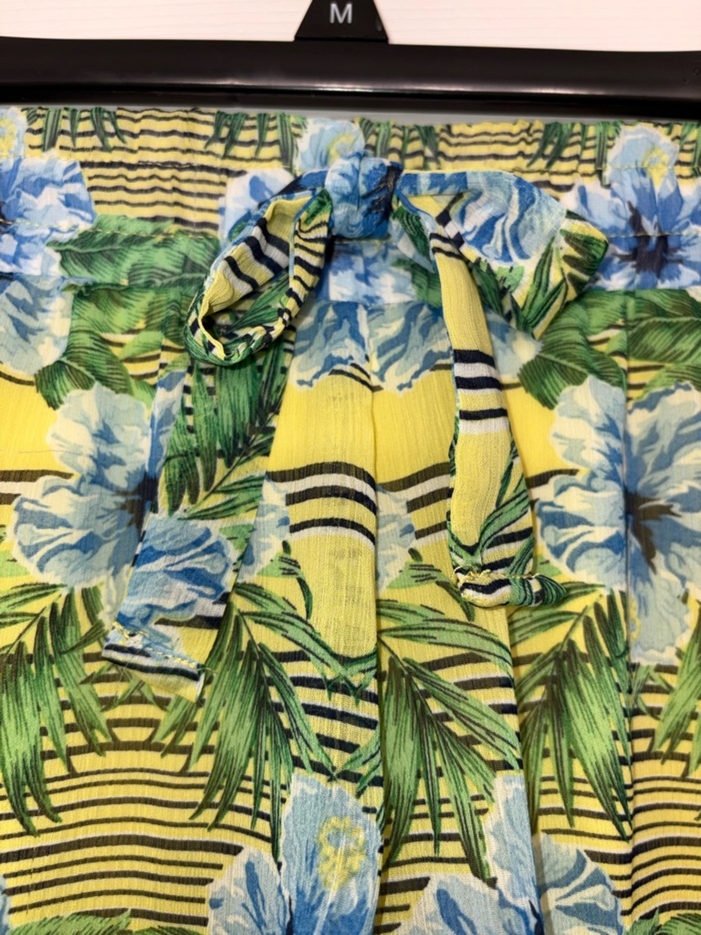 Olsenboye Yellow Floral Elastic Waist Shorts - Picture 3 of 6